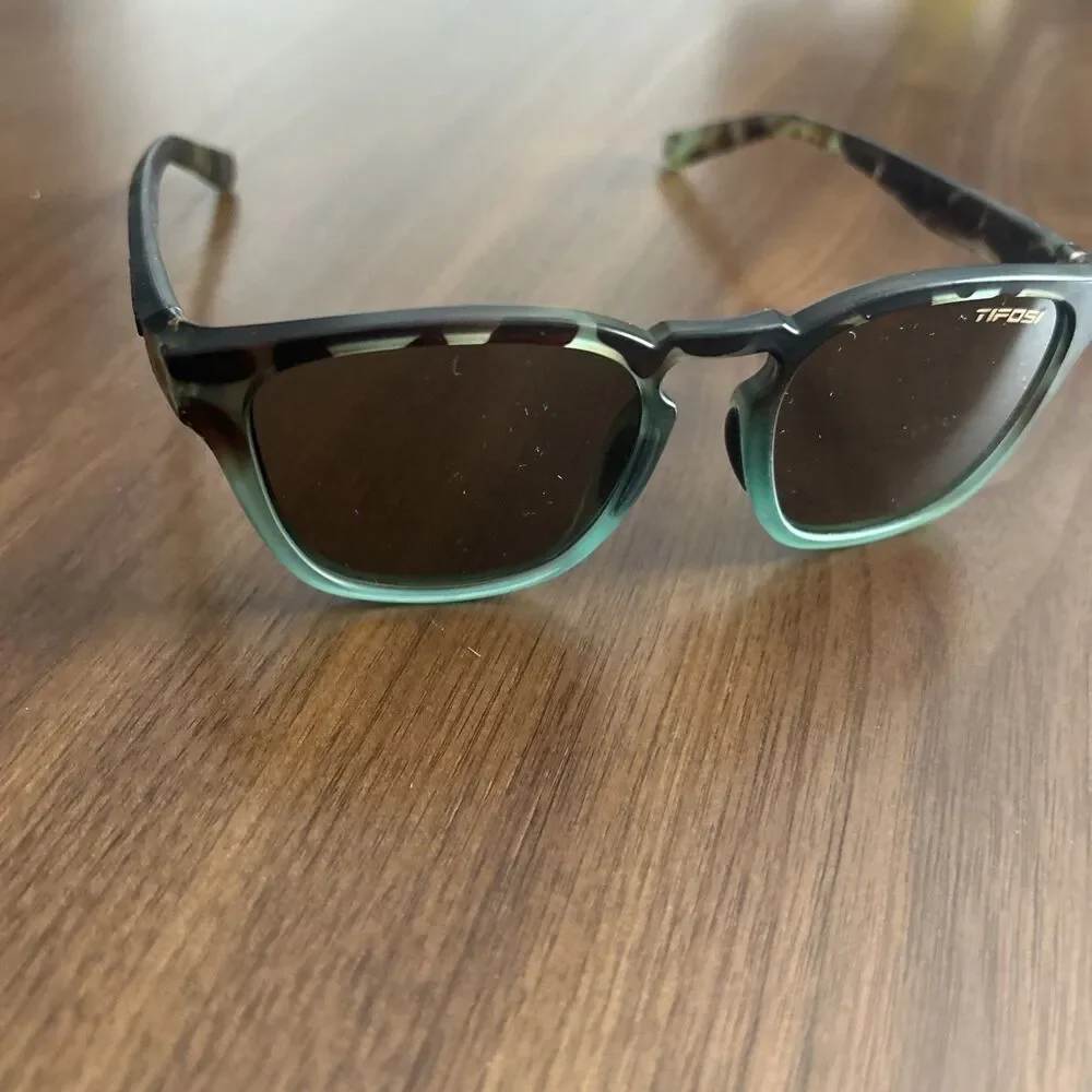 Tifosi  Sunglasses Rectangular Brown and Turquoise with Case Used